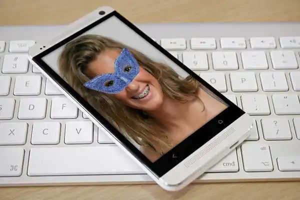 Play Masks For New Year 2016