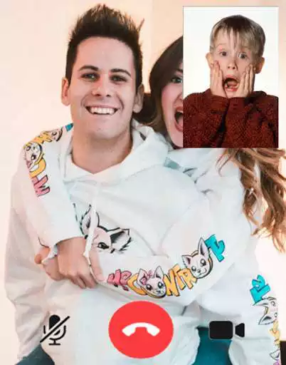 Play Me Contro Te call me: Fake Call Pro as an online game Me Contro Te call me: Fake Call Pro with UptoPlay