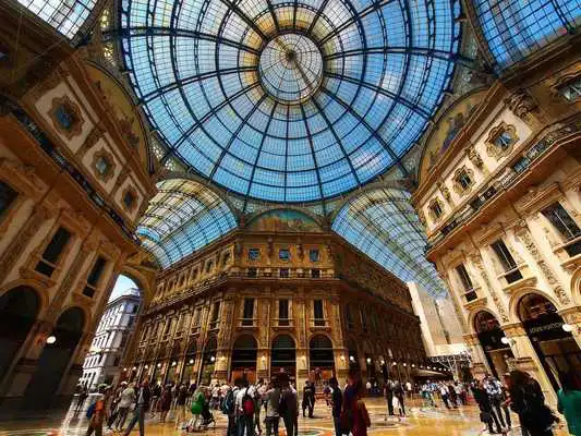 Play Milan Italy Wallpapers (Free)