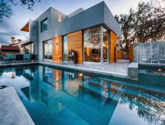 Play Modern Swimming Pool Design