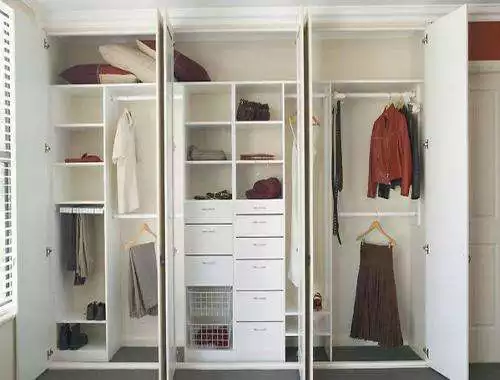 Play Modern Wardrobe Designs