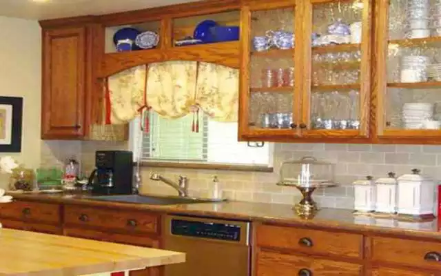 Play Modern Wood Kitchen Cabinets