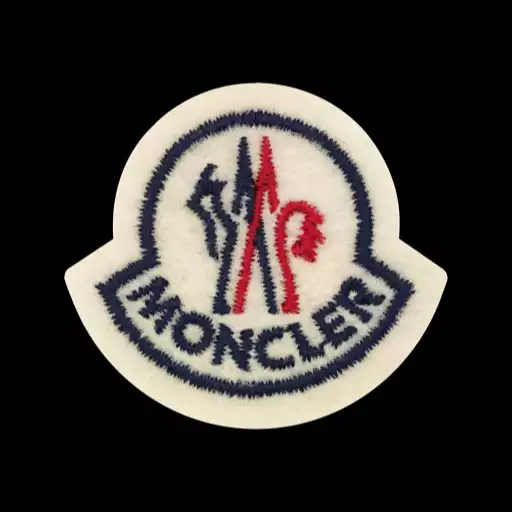 Play Moncler Official Store APK