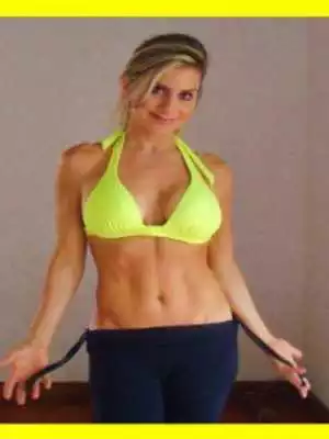 Play Monica FIT