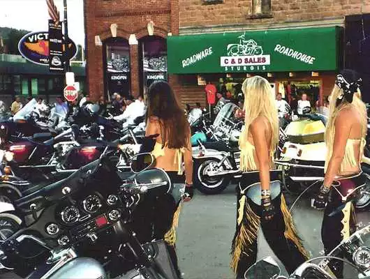 Play Motorcycle Rally Wallpapers
