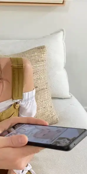 Play Moving Moments - Bring Your Photos To Life as an online game Moving Moments - Bring Your Photos To Life with UptoPlay