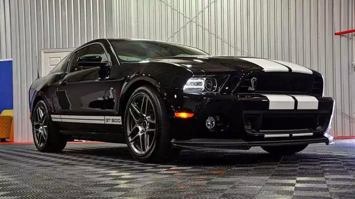 Play Mustang Shelby Car Wallpaper