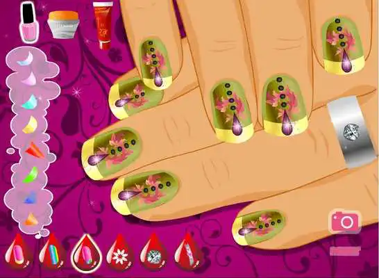 Play Nail Salon game - Manicure Girls Games