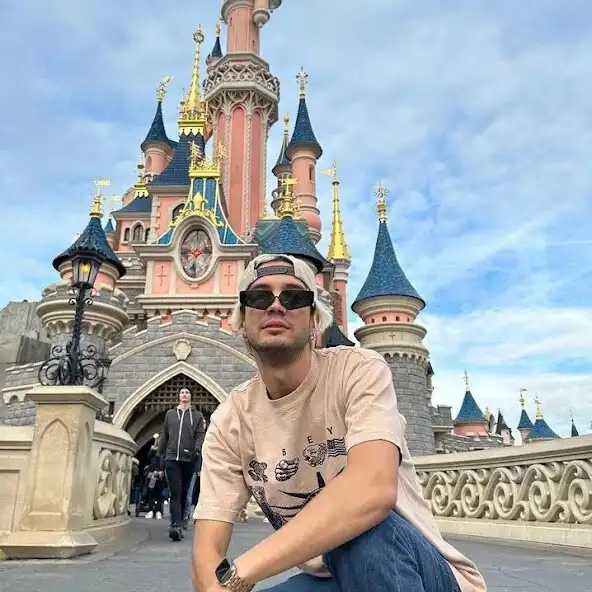 Play NANDO Yolo Aventuras Wallpaper as an online game NANDO Yolo Aventuras Wallpaper with UptoPlay