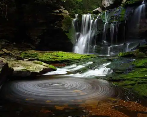 Play Natural scenery: Waterfall Play Natural scenery: Waterfall
