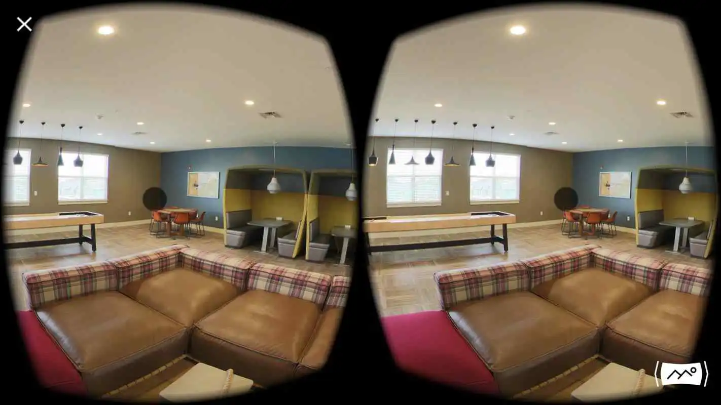 Play NDG Student Living VR
