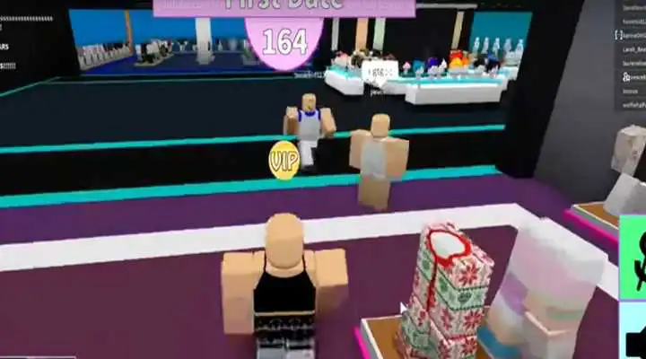 Play New FASHION Roblox FRENZY  Guide