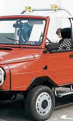 Play New HD Wallpapers LuAZ Cars 2017