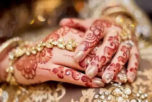 Play New Mehndi Design 2021 as an online game New Mehndi Design 2021 with UptoPlay