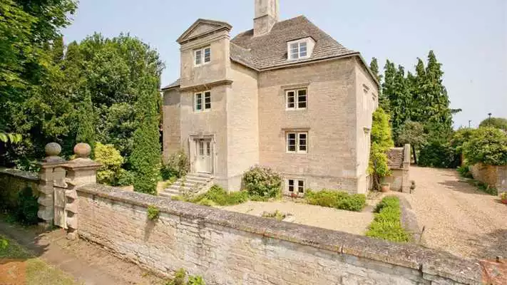 Play Newton Fallowell