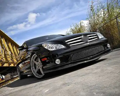 Play New Wallpapers Mercedes Benz
