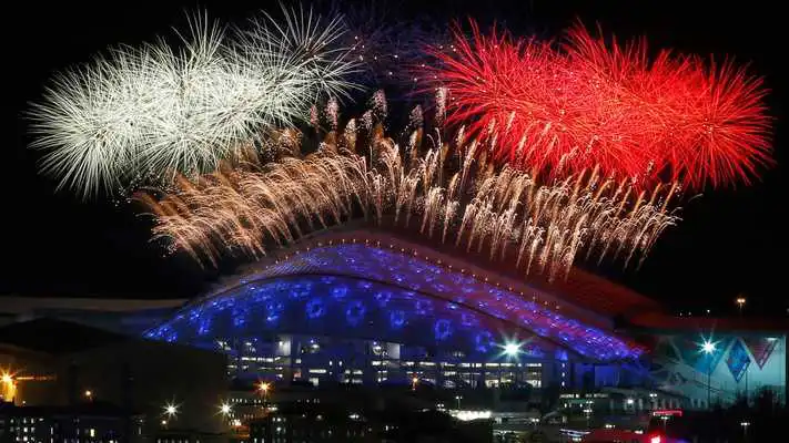 Play Night fireworks. LiveWallpaper