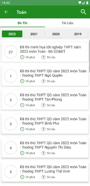 Play Ôn Thi THPT 2022 as an online game Ôn Thi THPT 2022 with UptoPlay