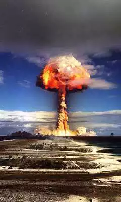 Play Nuclear Explosion Wallpaper
