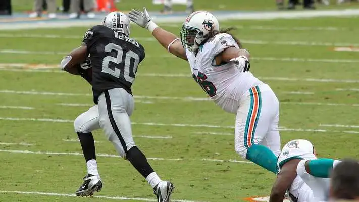 Play Oakland Raiders Wallpaper