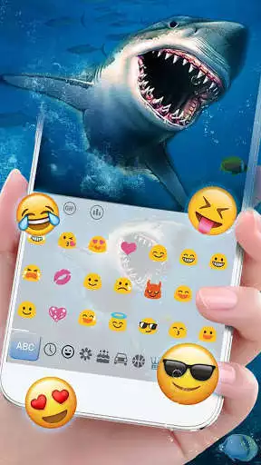 Play Ocean Shark Keyboard