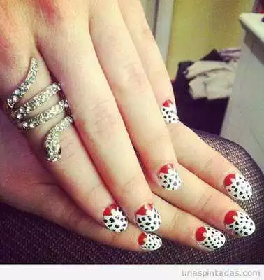 Play Paint Your Nails