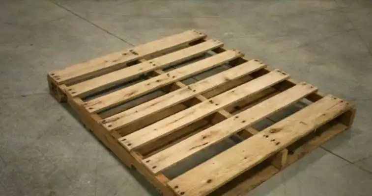 Play pallet wood furniture