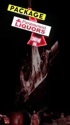 Play Paramount Liquors