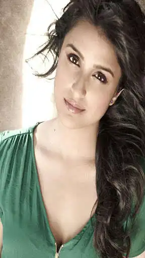 Play Parineeti Chopra Wallpapers - 2020  and enjoy Parineeti Chopra Wallpapers - 2020 with UptoPlay