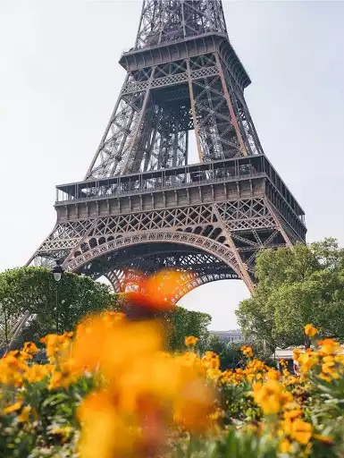 Play Paris Wallpaper HD as an online game Paris Wallpaper HD with UptoPlay