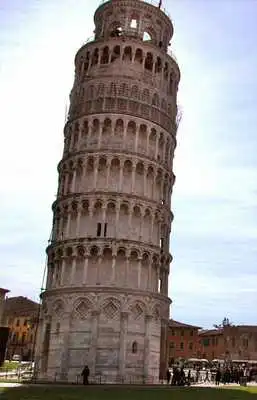 Play Pisa Tower Wallpaper
