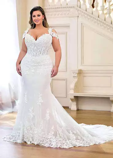 Play Plus Size Wedding Dresses