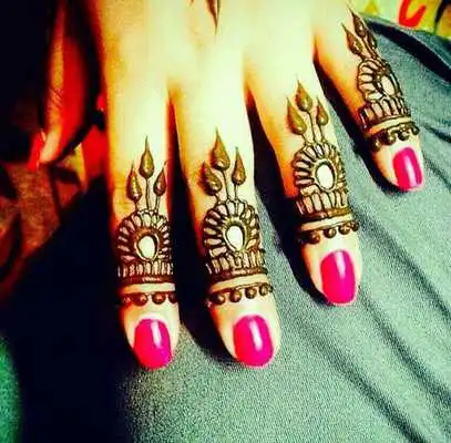 Play Punjabi Mehndi Designs