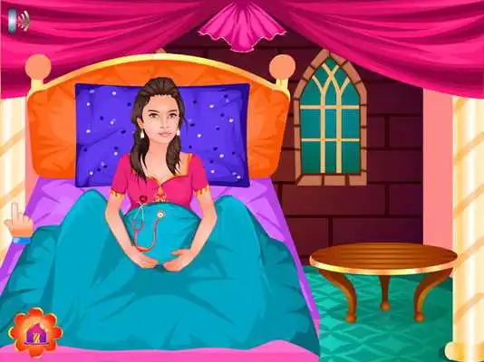 Play Queen birth baby