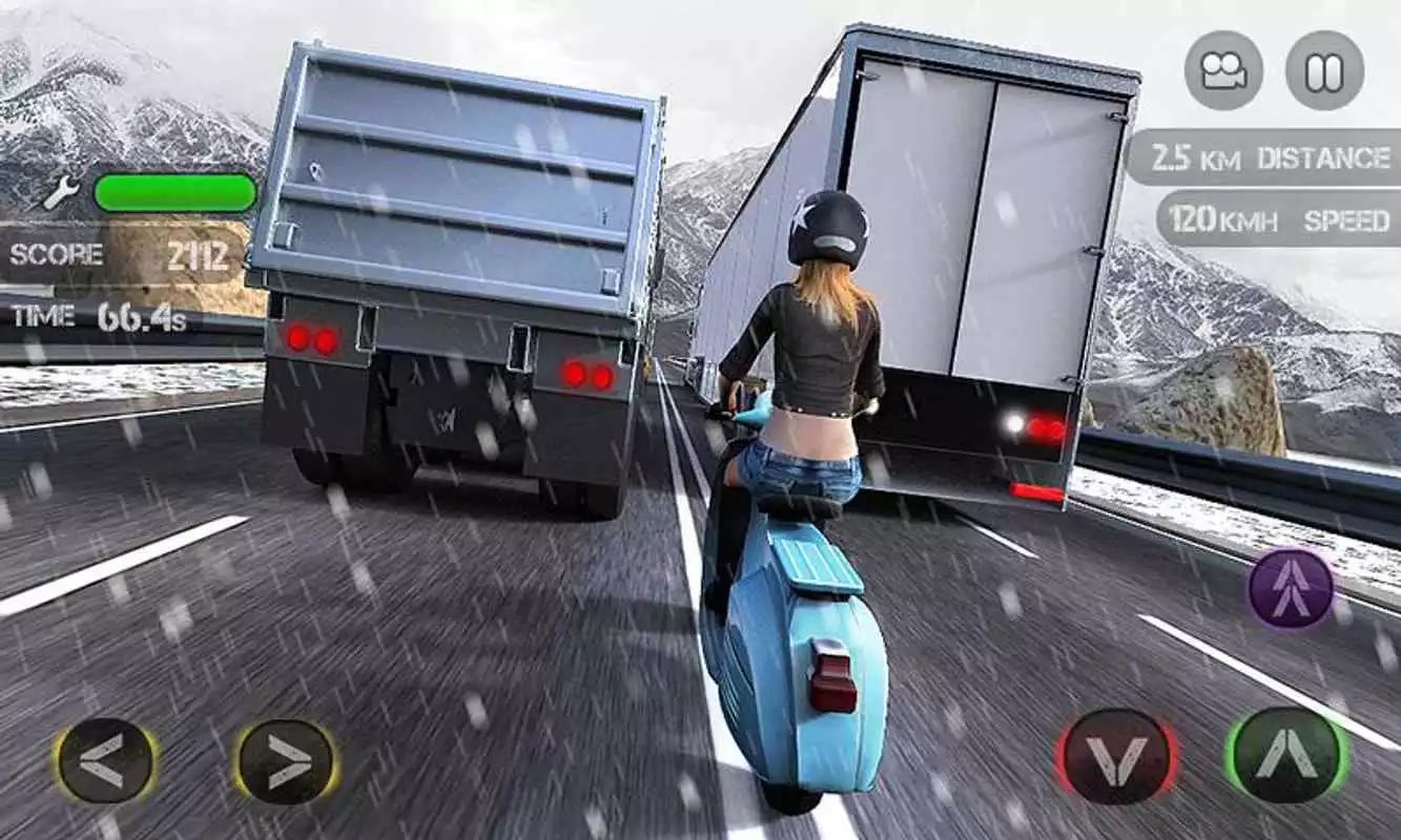 Play Race the Traffic Moto