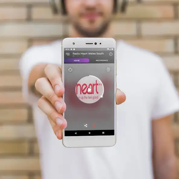 Play Radio Heart South Wales FM UK  and enjoy Radio Heart South Wales FM UK with UptoPlay