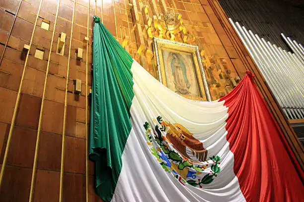 Play Radios Católicas México  and enjoy Radios Católicas México with UptoPlay