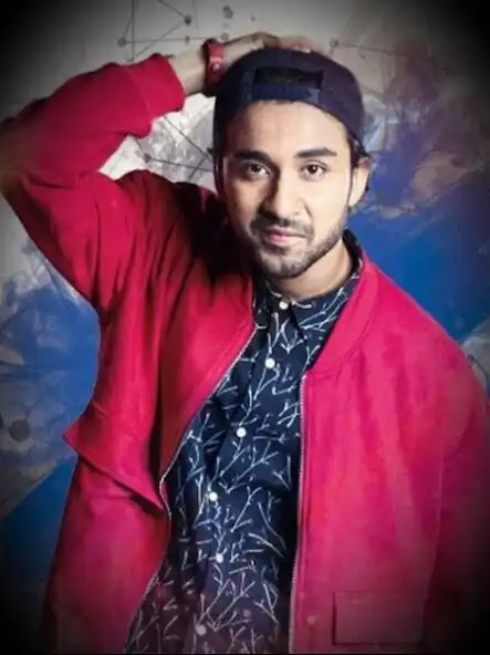 Play Raghav Juyal Comedy  and enjoy Raghav Juyal Comedy with UptoPlay