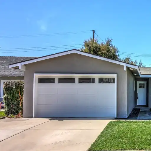 Play Realtor Adam Loucks APK