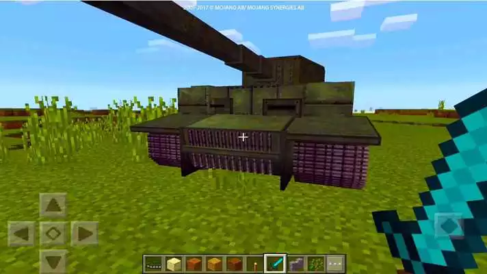 Play Real War Tank mod for MCPE!