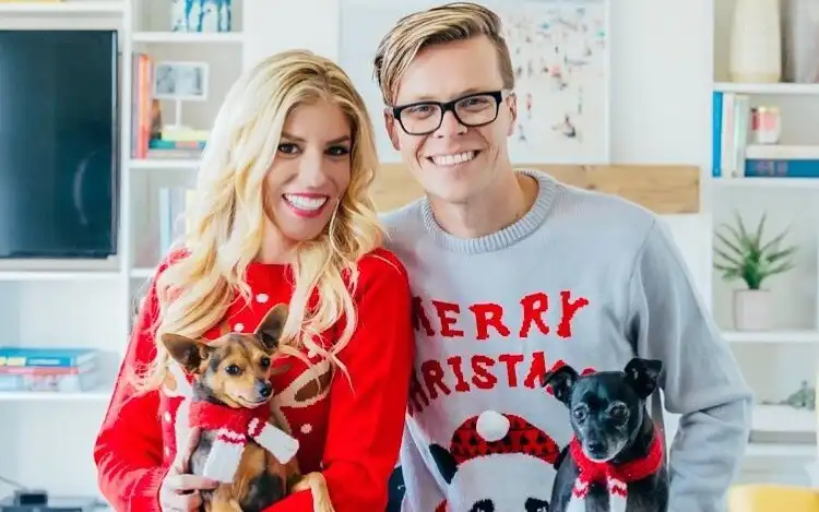 Play Rebecca Zamolo  and enjoy Rebecca Zamolo with UptoPlay