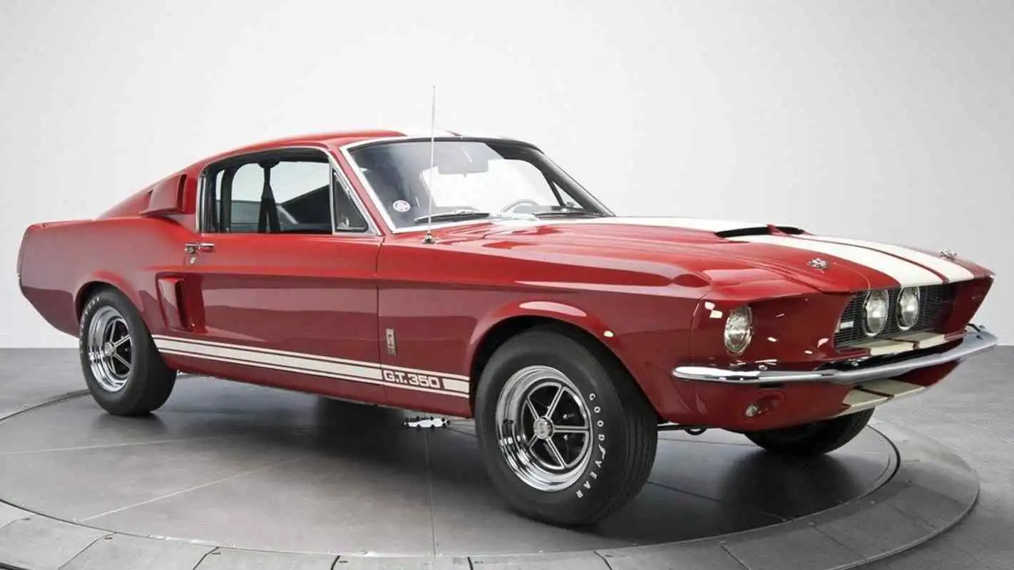 Play Red Muscle Car Wallpaper