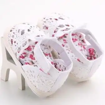 Play Reference Baby Sandals as an online game Reference Baby Sandals with UptoPlay