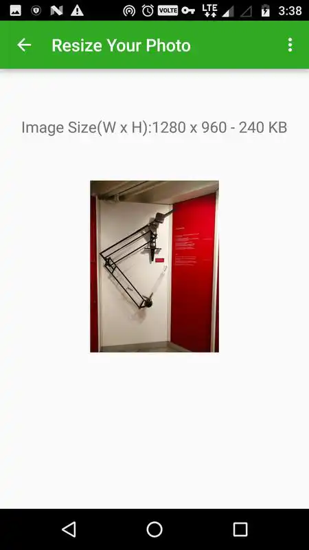 Play Resize your photo