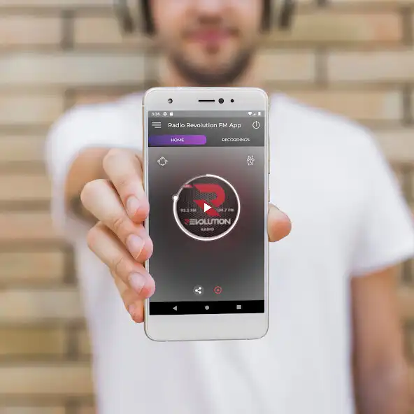 Play Revolution 935 Miami Radio App  and enjoy Revolution 935 Miami Radio App with UptoPlay