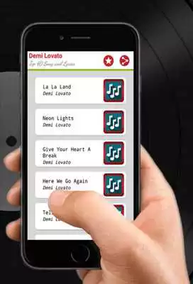 Play Romantic Latin Love Songs