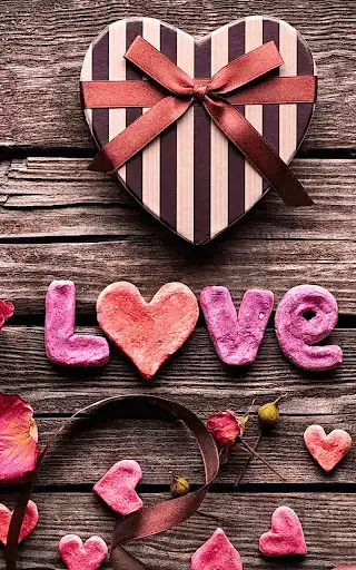 Play Romantic Love Live Wallpaper