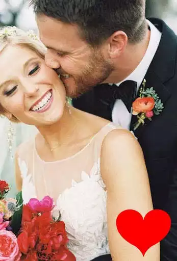 Play Romantic Pictures as an online game Romantic Pictures with UptoPlay