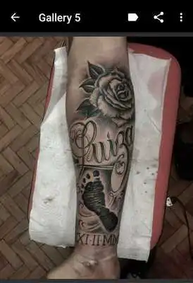 Play Rose Tattoos