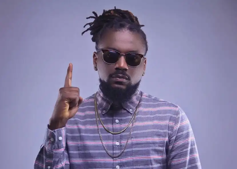Play Samini Music Vidoes as an online game Samini Music Vidoes with UptoPlay